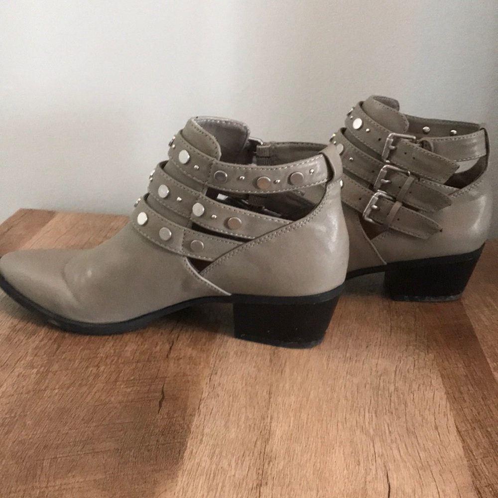 GRAY CIRCUS by Sam Edelman LEATHER ANKLE BOOT - Picture 1 of 5
